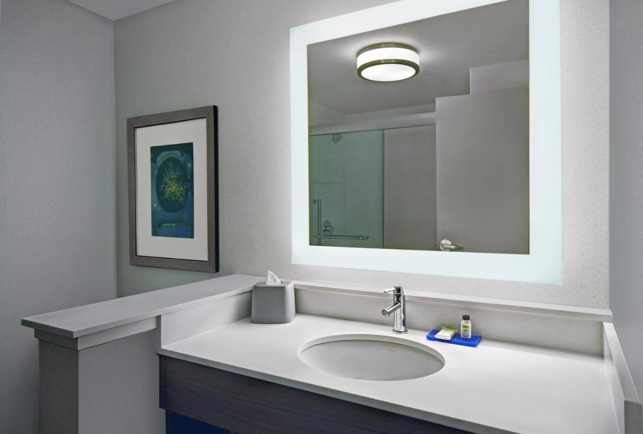Express - - Galleria Area By Ihg 3*